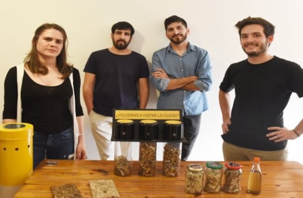 Estudiantes rosarinos convierten colillas de cigarrillos en placas para la construcción