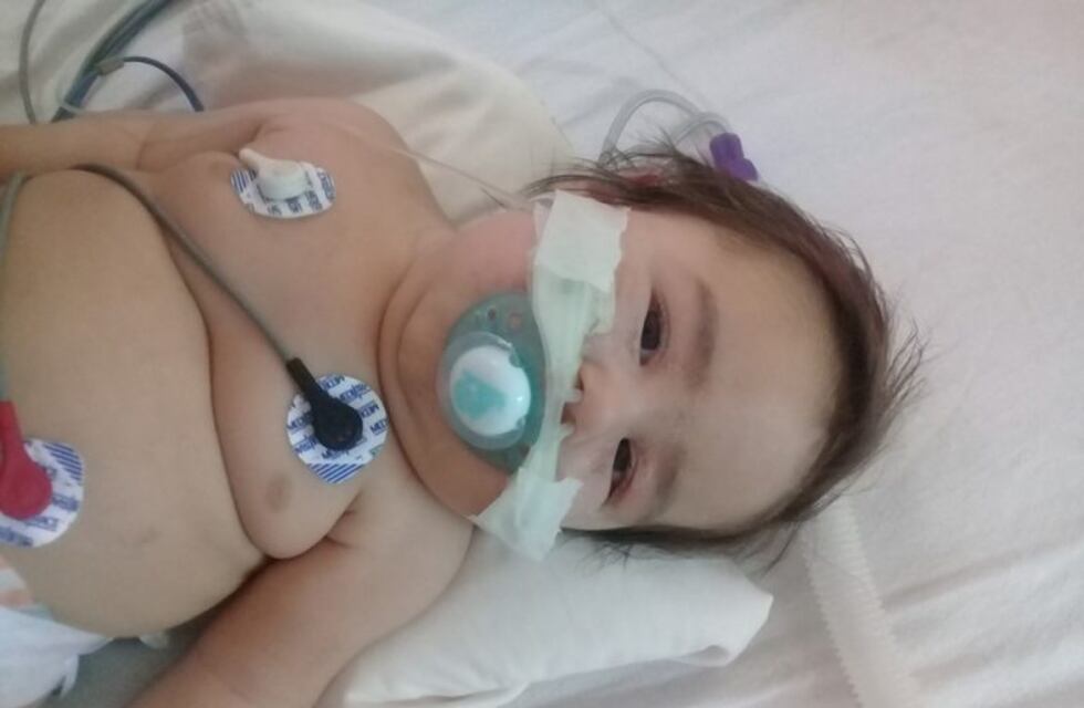 Mateo necesita de todos: tiene seis meses, está gravísimo y le hace falta un medicamento