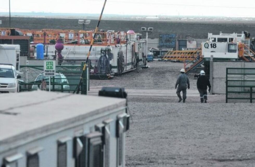 Aumento salarial mayor para estatales neuquinos que para petroleros