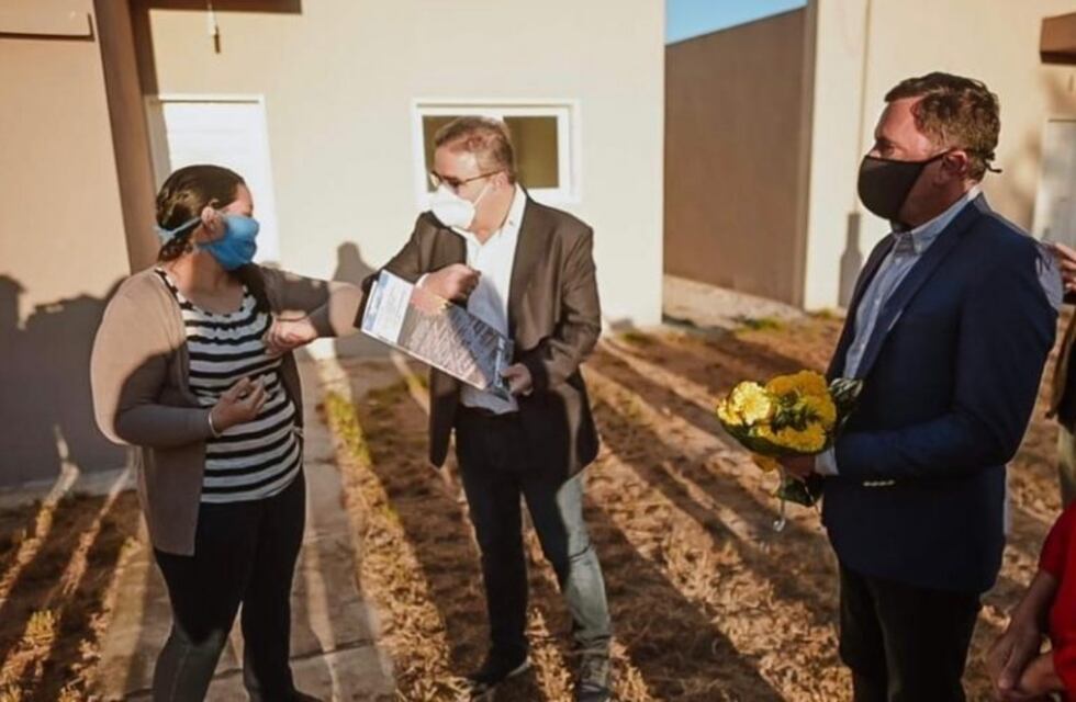 Raúl Jalil entregará viviendas en Chumbicha