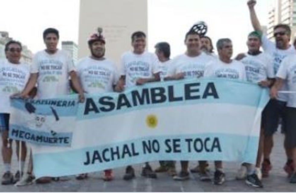 Pedalearon 1300 kilómetros hasta Buenos Aires para pedir por los glaciares