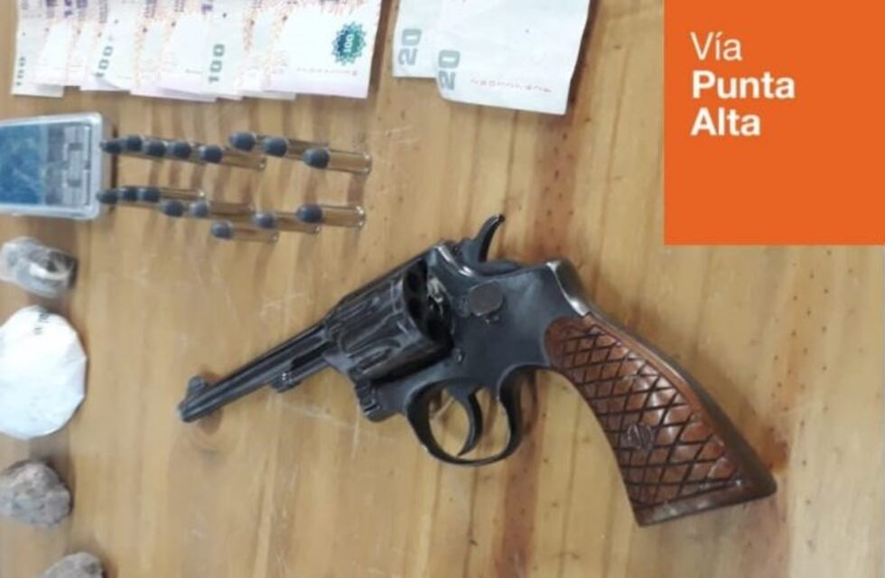 Dos detenidos, armas y drogas en Punta Alta