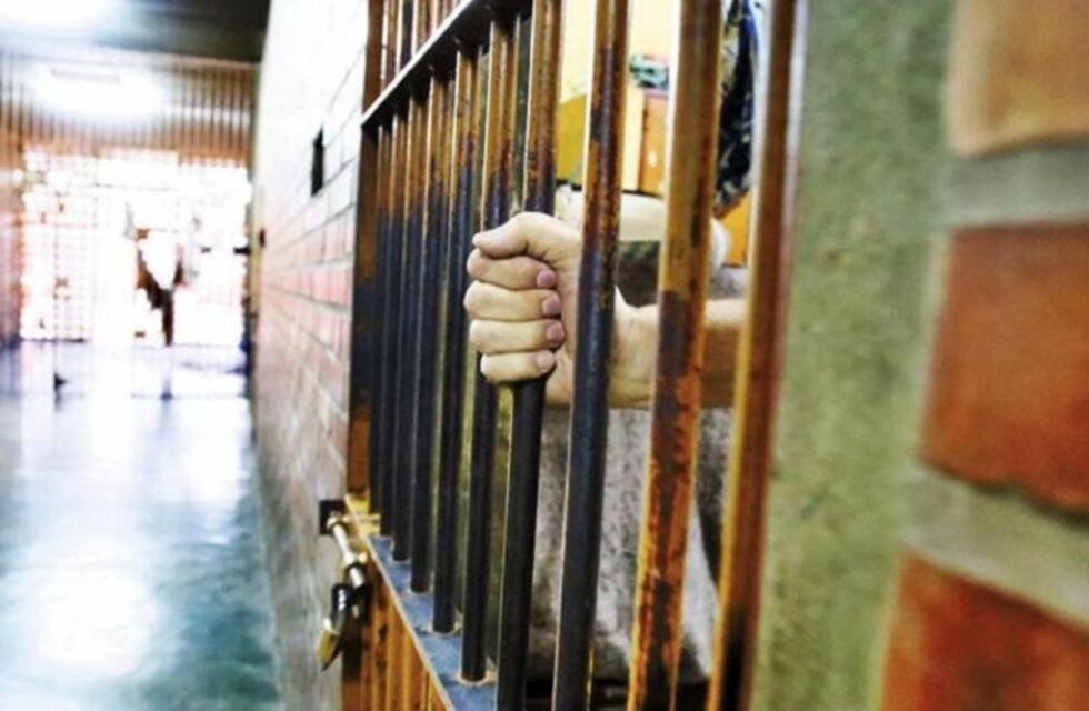 Changarín que embarazó 3 veces a su hijastra irá a juicio oral