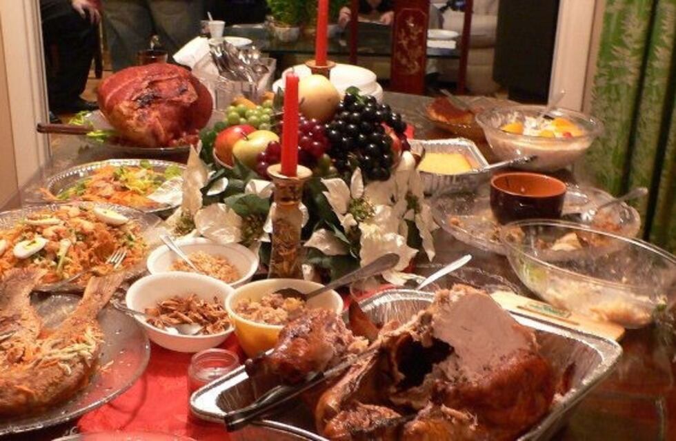 ¿De dónde vienen los productos de la mesa navideña?