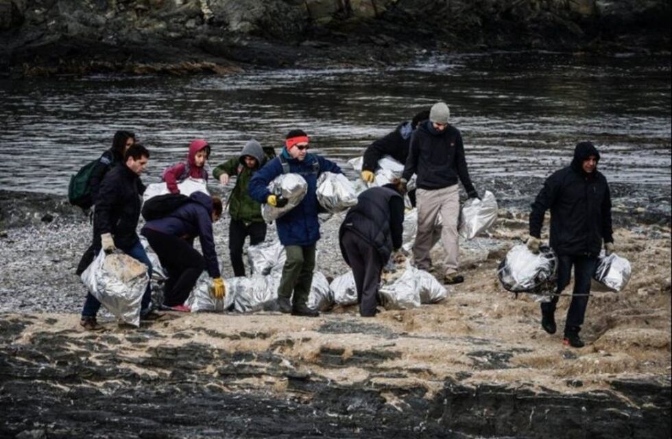 Realizarán una campaña de limpieza de las islas del Canal Beagle y la costa de Ushuaia