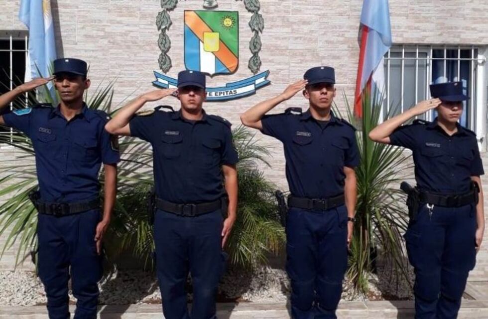 Cuatro nuevos oficiales inician su carrera en Gualeguaychú