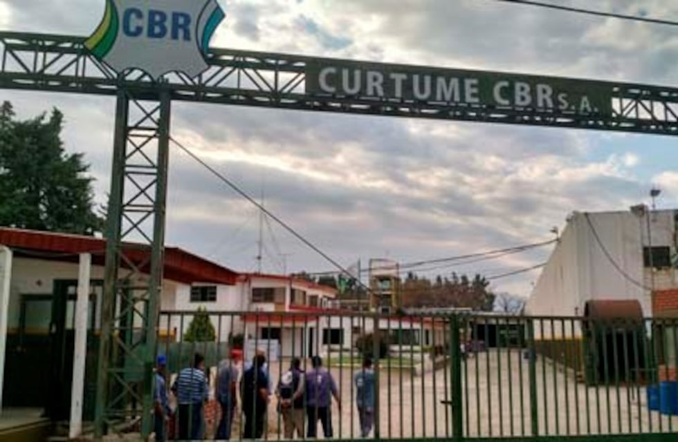 Asambleístas denuncian que la curtiembre de Nonogasta entierra los residuos sólidos