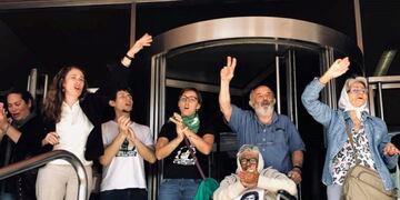 Hijos Santa Fe se manifestó durante la lectura de la veredicto en los Tribunales federales\u002E (Hijos Santa Fe)