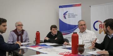 Passalacqua, el ministro Safrán, Simes y el presidente de la CEM, Haene, en el lanzamiento de la ayuda a pymes\u002E (MisionesOnline)