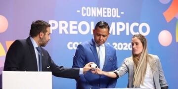 Se sortearon los grupos para el Preolímpico de fútbol masculino que se disputará en Colombia (Foto: Conmebol)