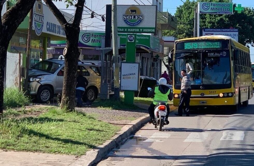 Se descompuso y chocó su camioneta contra el frente de una carnicería