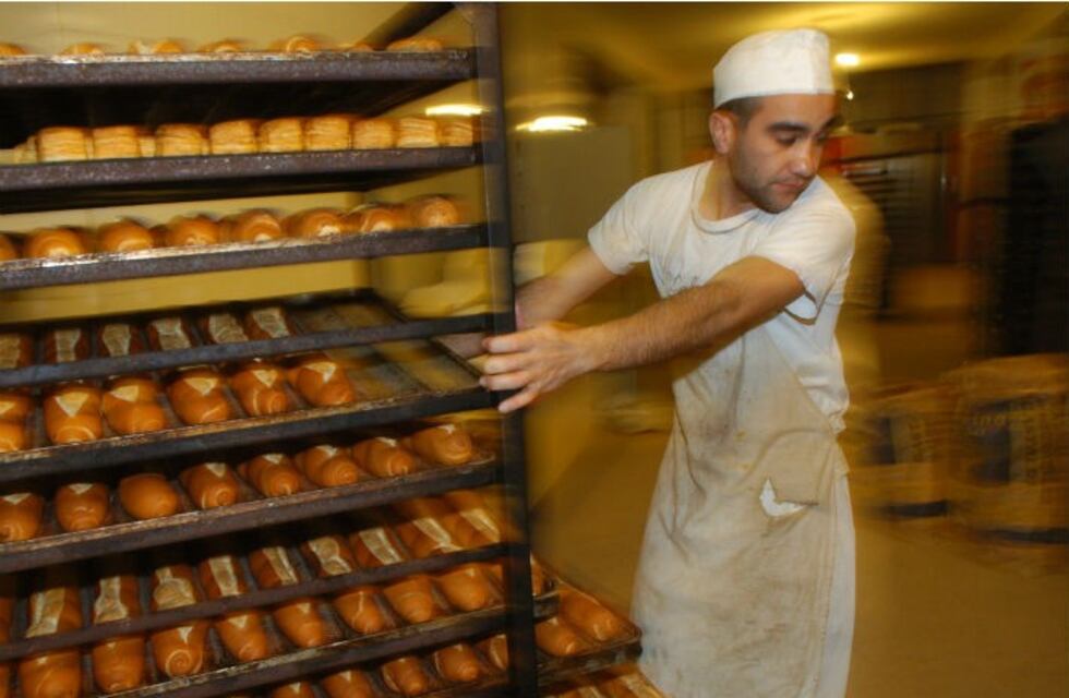 Los panaderos piden que intervenga el Gobierno en el precio de las harinas