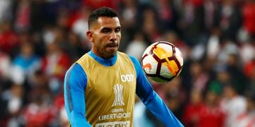 Carlos Tevez\u002E (REUTERS/Juan Medina)\u002E