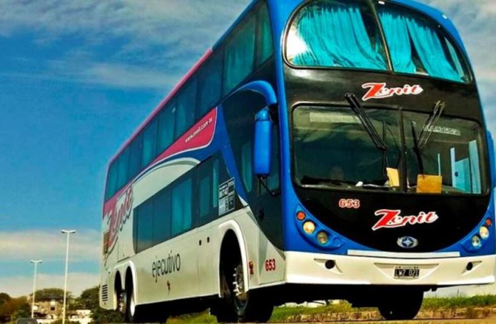 Viajaba de Mar del Plata a Santo Tomé y la hallaron muerta en el micro