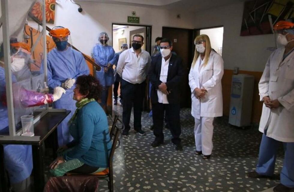 Coronavirus en Tucumán: el sistema sanitario continúan con los operativo de prevención para cuidar a adultos mayores