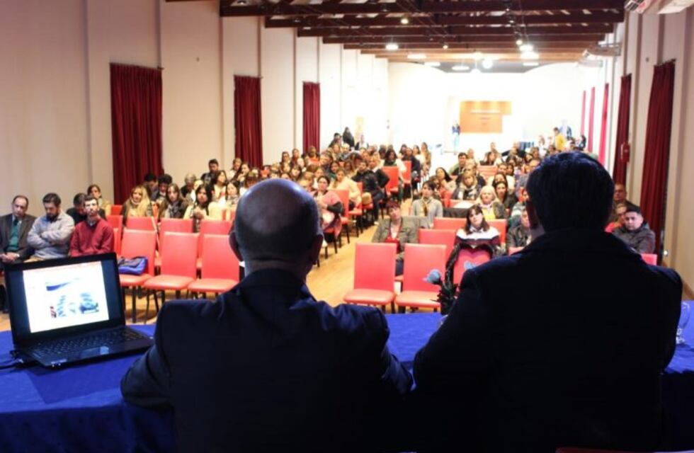 Se desarrolla la Jornada de Enfermería del Hospital Centenario