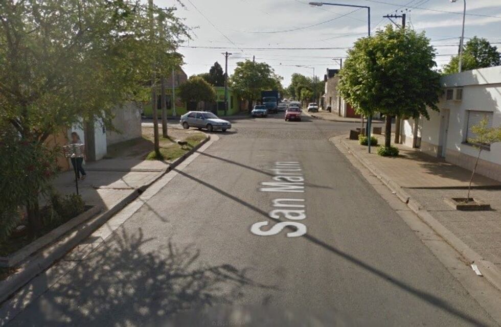 No se salva nadie: le abrieron el auto a un policía y se llevaron documentación