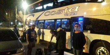 Personas varadas en el Valle de Punilla retornaron su provincia de origen\u002E (Foto: Facebook / Municipalidad de La Falda)\u002E