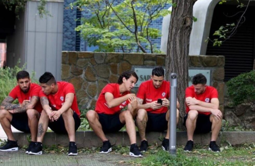 De gira por Asia, la selección de Chile sufre las complicaciones del terremoto en Japón