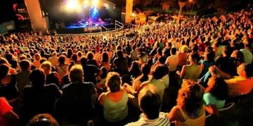 Rosario Bajo Las Estrellas arranca el 31 de enero\u002E (Archivo)