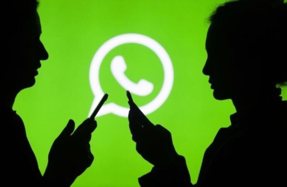 El truco que permite cambiar la voz en los audios de WhatsApp