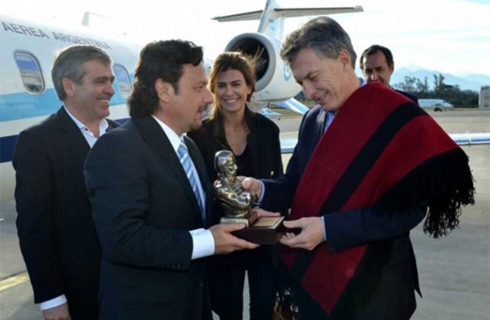 Tras la derrota en las PASO, Sáenz busca despegarse de Macri