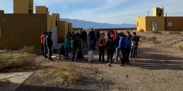 Usurpan casas en Los Sarmientos