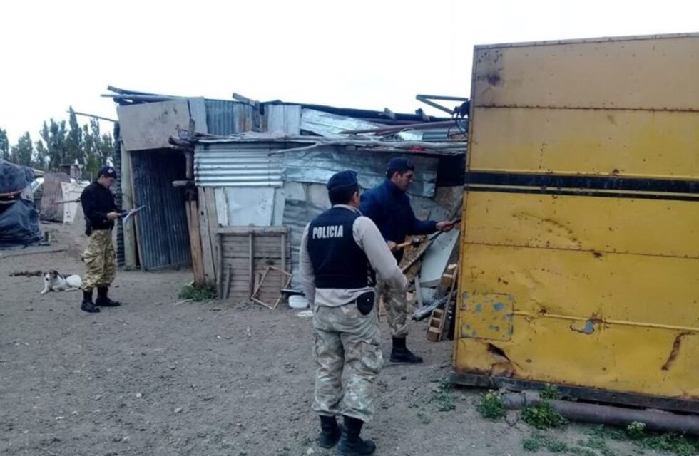 Secuestran gran cantidad de armas en allanamientos