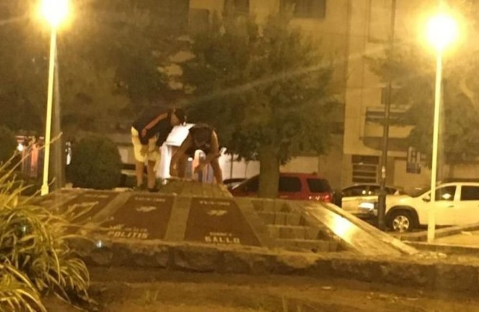 Los cuidacoches que hicieron un asado en el Monumento a los caídos en Malvinas podrían ir presos