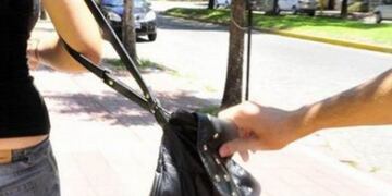 En la comisaría de Villa Gobernador Gálvez se denunciaron cuatro hechos con el mismo modo de proceder de los delincuentes\u002E