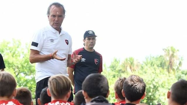 Enrique Borrelli y Juan Cruz Anselmi trabajaron tres años en las divisiones formativas de Newell's. (@Newells)