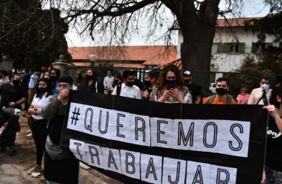 Trabajadores de salones de fiesta se manifestaron en Córdoba: llevan más de 180 sin poder abrir