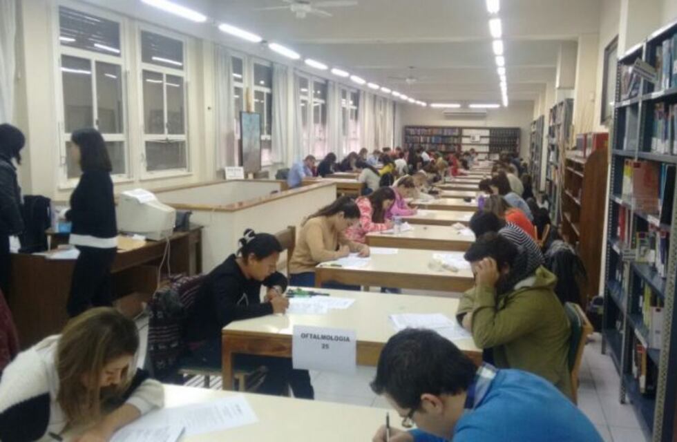 El Ministerio de Salud convoca a residentes a cubrir 342 plazas en Mendoza