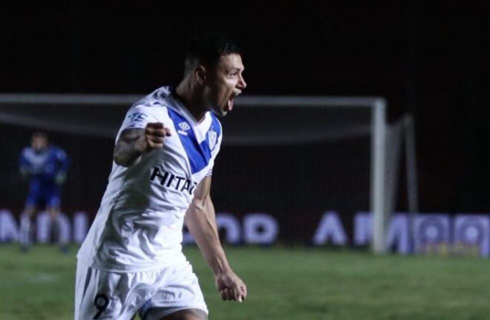 Vélez reafirmó su buen momento en la victoria sobre Colón en Santa Fe