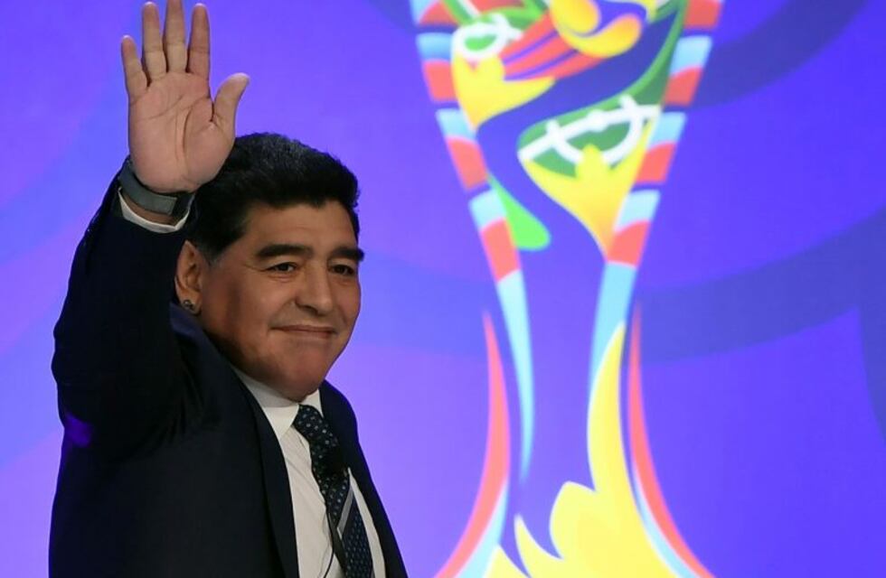 Para Maradona, la sanción a Messi es "exagerada" y hablará en la FIFA para que revean la decisión