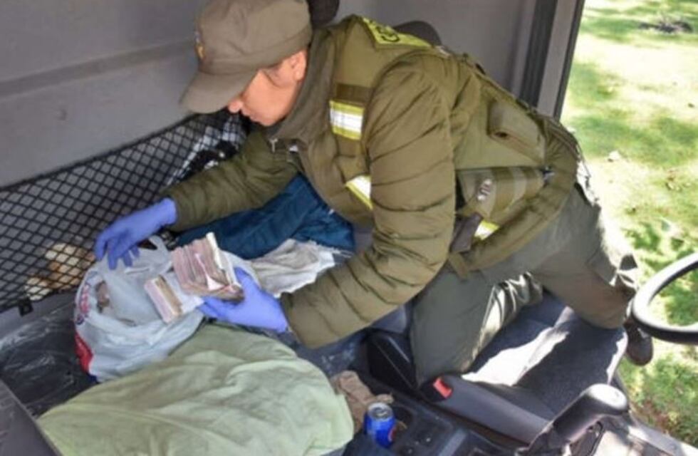 Llevaba más de un millón de pesos en efectivo de Misiones a Buenos Aires: lo atraparon en Corrientes