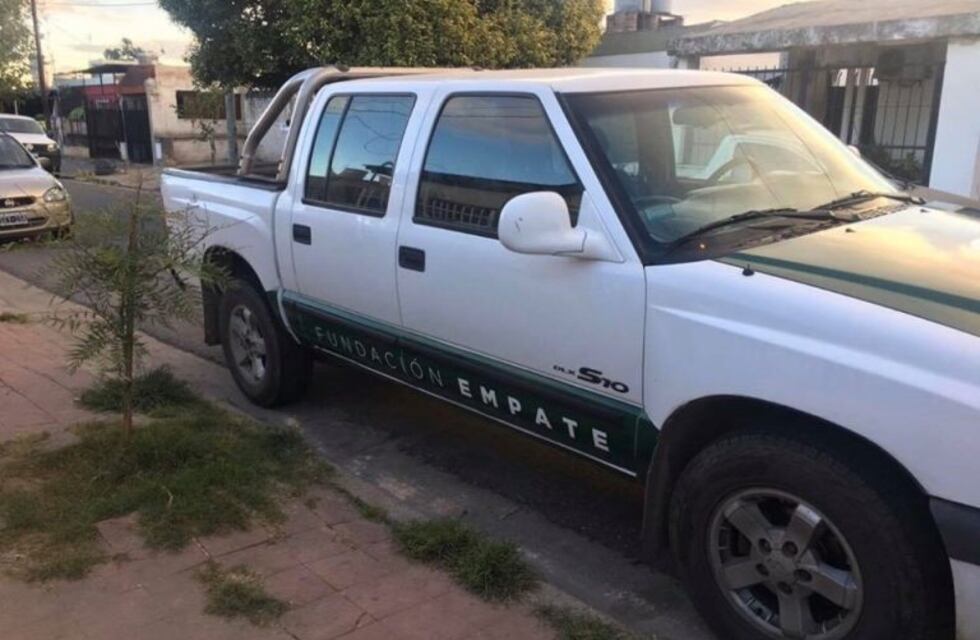 Le robaron una camioneta a Fundación Empate y buscan recuperarla