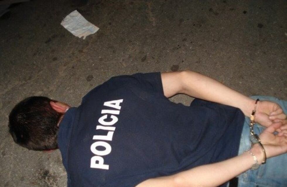 Apartaron de su cargo a un policía salteño acusado de abusar de su hija