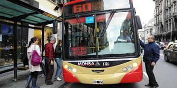 Dictaron la conciliación obligatoria y se levantó el paro de la Línea 60 (Foto: Archivo Clarín)