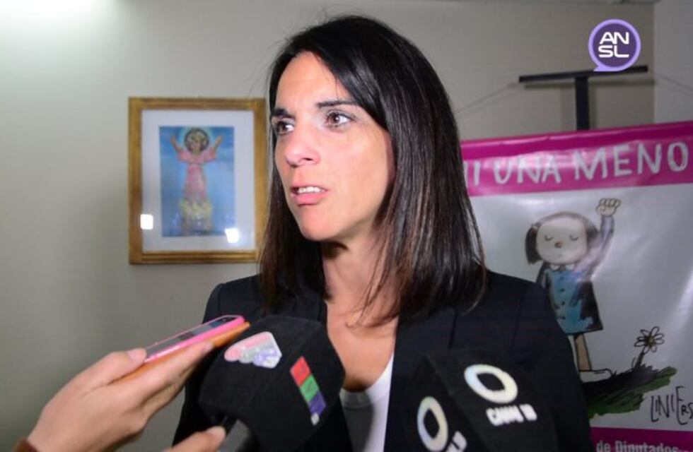 Natalia Zabala Chacur: "San Luis no está ni estuvo en rojo"