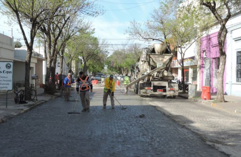 El municipio continúa trabajando en la reparación del adoquinado