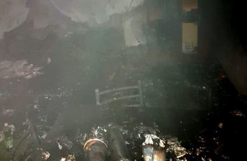 Hizo explotar la casa con una garrafa: murió él y su hijo de 4 años