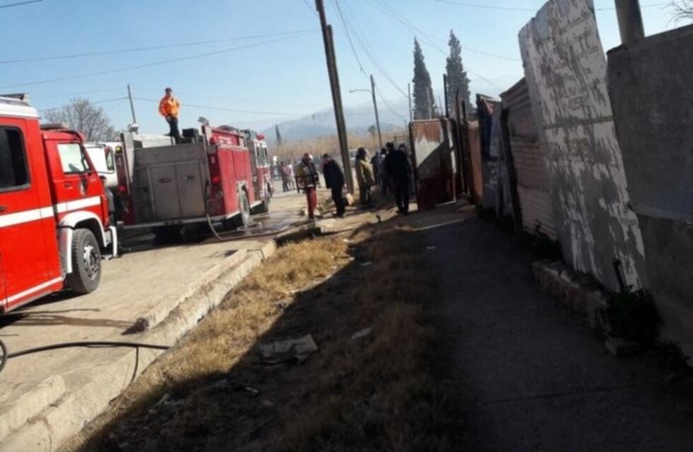 Un hombre murió calcinado tras prenderse fuego su casa de Las Heras