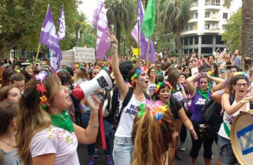 La marcha del 8M se suspendió en Rosario por la seguidilla de hechos violentos y el paro de transporte