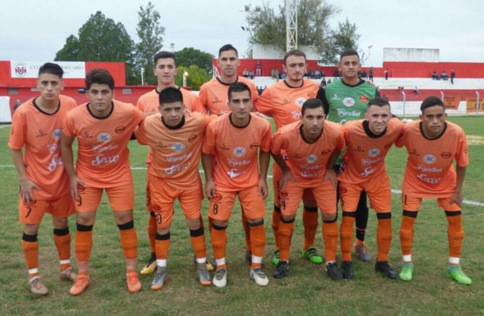 Unión San Vicente goleó y manda en Liga Cordobesa