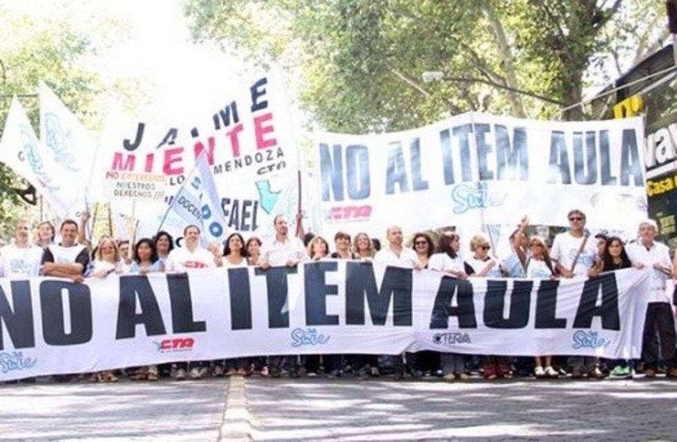 Cornejo: "La constitucionalidad del Ítem Aula es un perfeccionamiento de la educación"