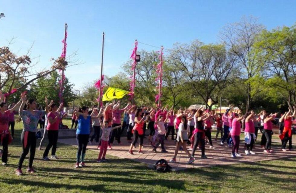 Se dictarán clases gratuitas de Zumba en Colonia Caroya