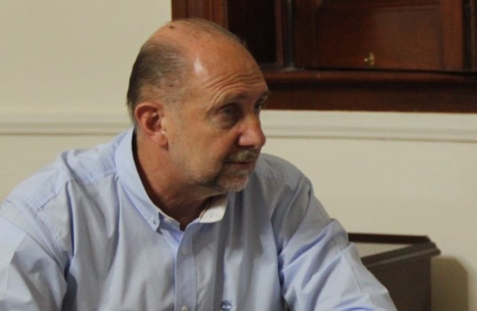 Tras el escrache en su casa Perotti pidió "no cargar las tintas cuando hay dolor familiar"