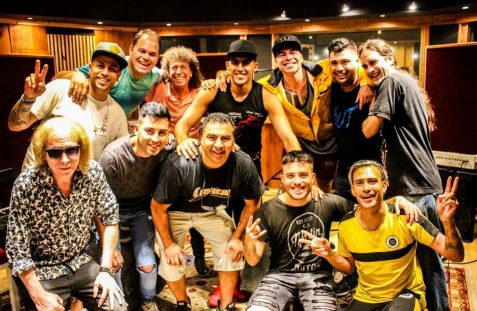 Wanchope deja el fútbol y se dedica a la música de cuarteto