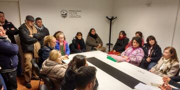 Más de veinte familias de Barrio Residencial el Crucero están en condiciones de tramitar la escritura de sus lotes\u002E